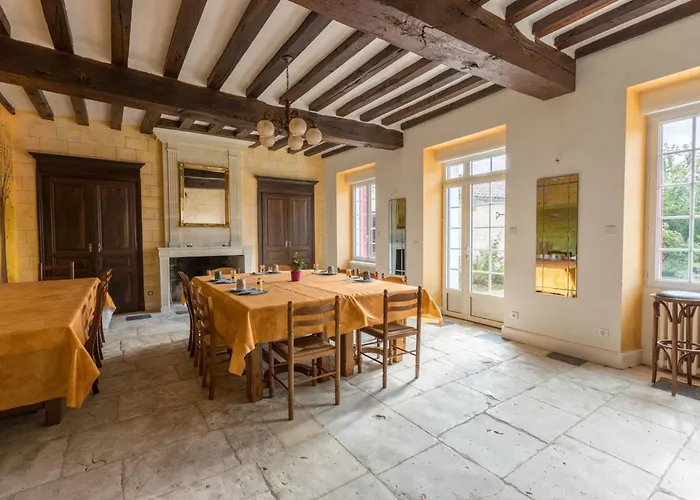 Casa vacanze Maison Accueillante à Avec Jardin Et Cheminée